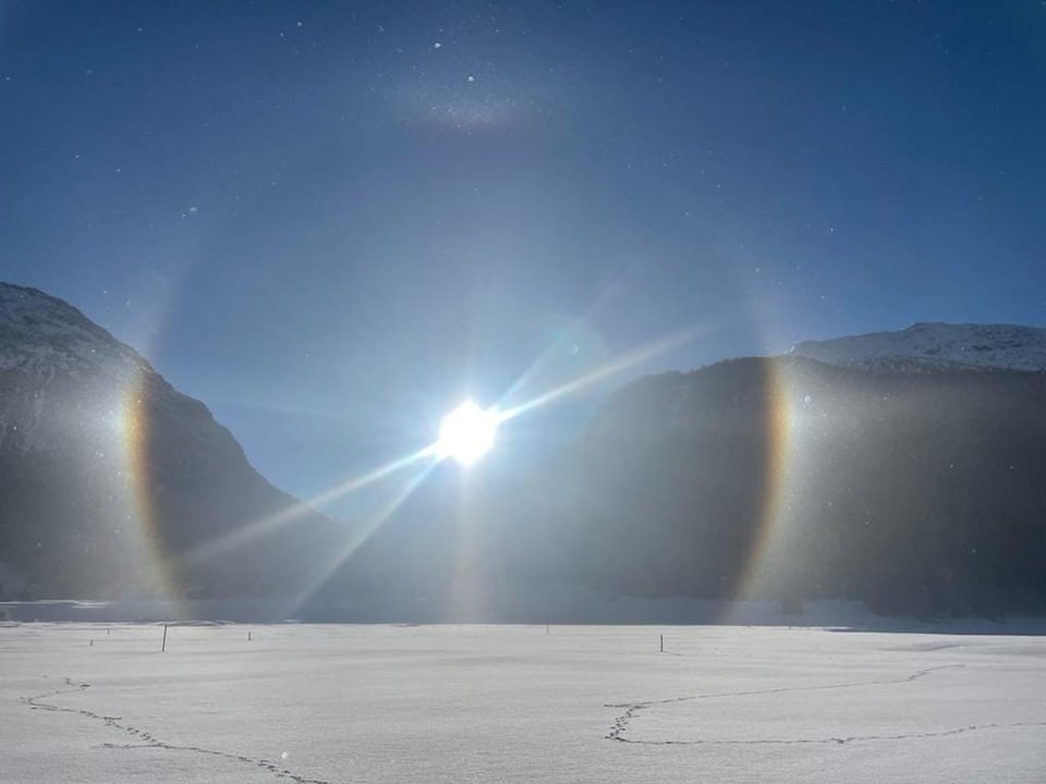 La Punt Chamues-ch/GR Haloeffekt um die Morgensonne.