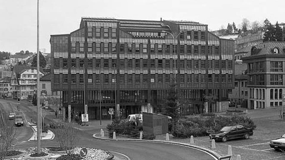 Im ehemaligen KB-Gebäude in Herisau hat heute die UBS ihre Geschäftsstelle.