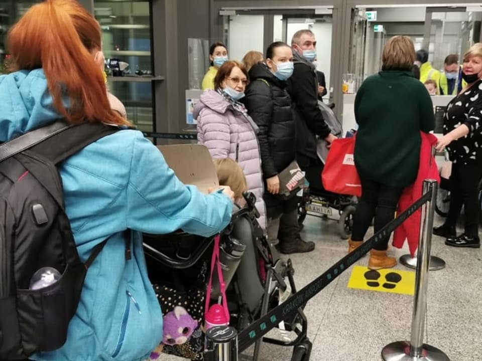 150 Flüchtlinge sind in die Schweiz geflogen. 