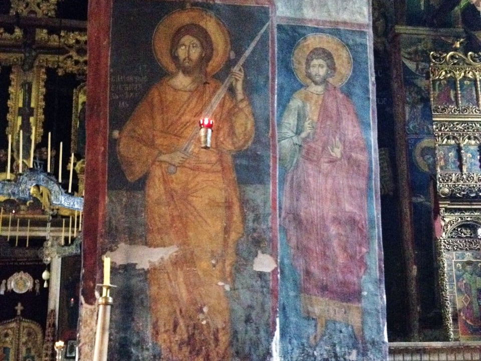 Freskein in einer Kirche.