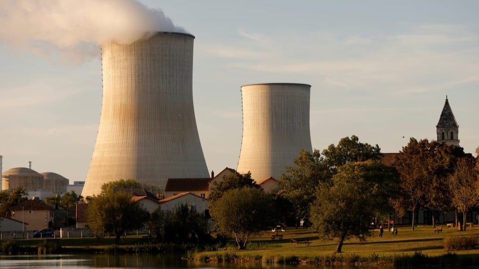 Archiv: Abgestellte Atomkraftwerke stürzen Frankreich in Energiekrise