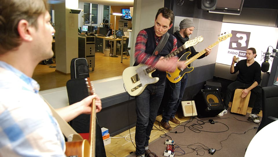 Mo Blanc singen live im SRF 3 Studio.