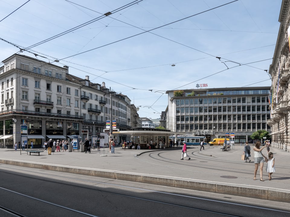 Paradeplatz Zürich heute