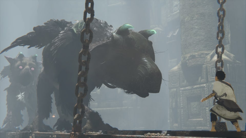 Ein riesiges Wesen das aussieht wie ein Hund mit Hörnern und Rabenflügeln spielt die Hauptrolle in The Last Guardian