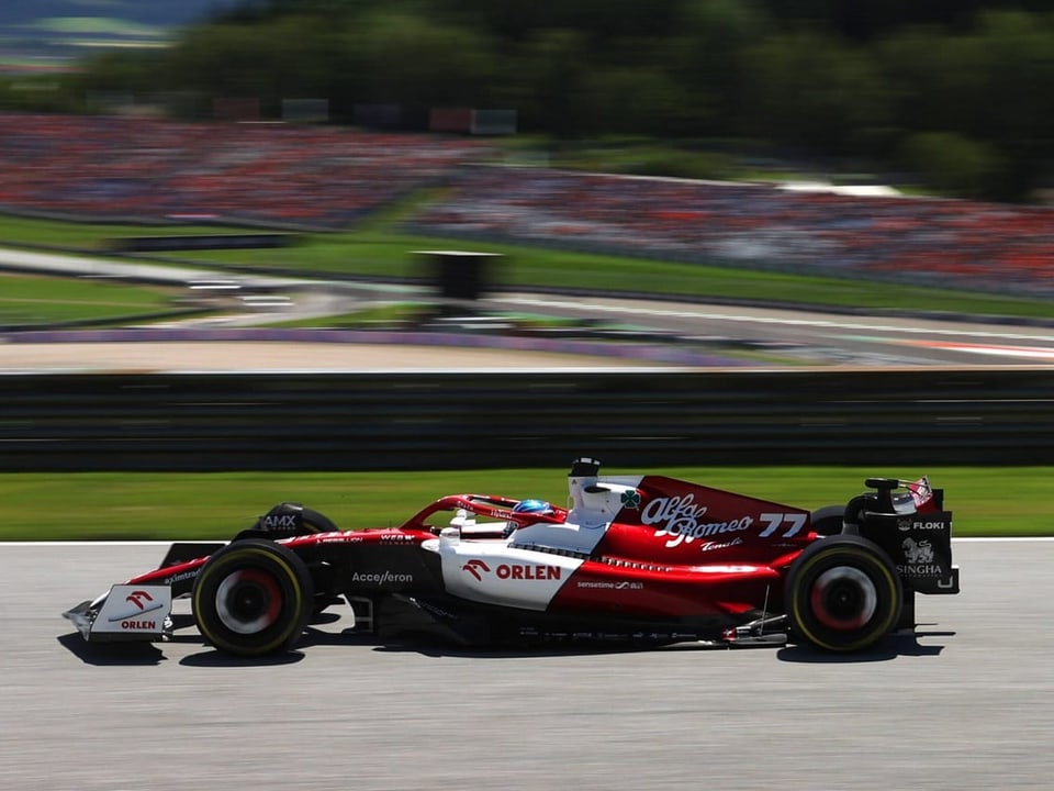 Muss von hinten starten Der Alfa Romeo von Valtteri Bottas während des Trainings in Spielberg.