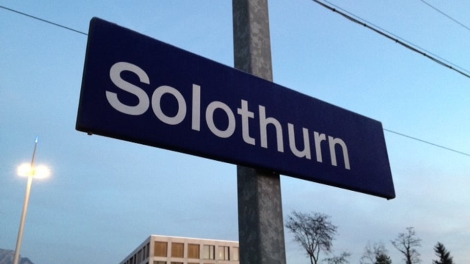 Bahnhofsschild Solothurn