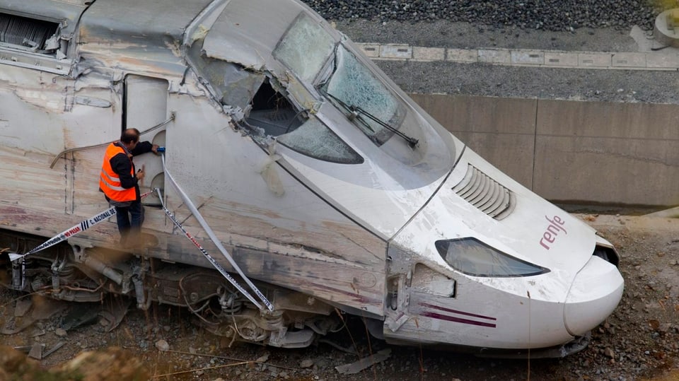 Entgleister Talgo 730. 
