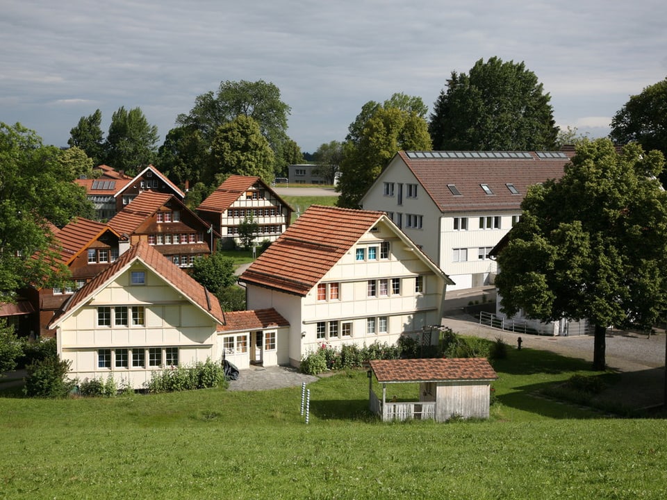 Häuser im Kinderdorf Pestalozzi