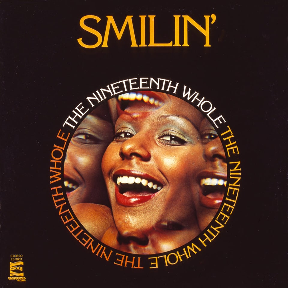 Plattencover zu "Smilin'" von "The Nineteenth Whole"