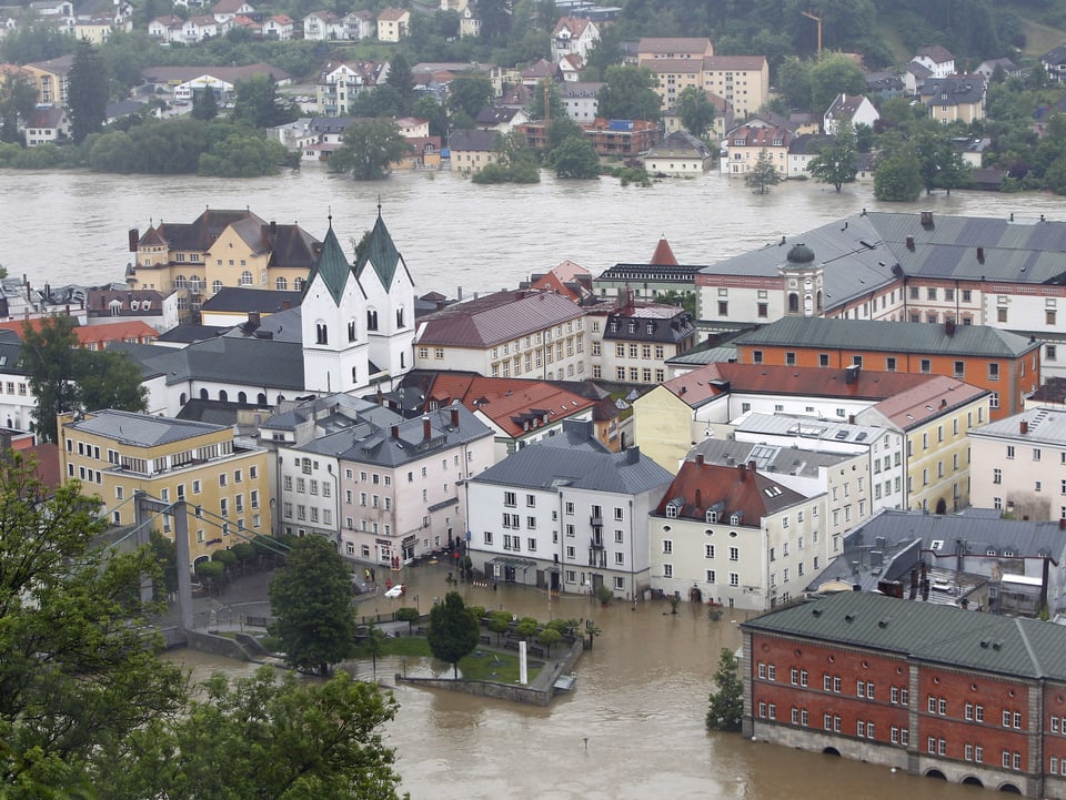 Überflutete Stadt Passau in Bayern.