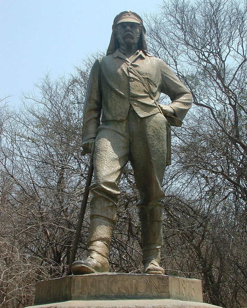 Eine Statue in Simbabwe nahe der Victoria-Fälle erinnert an Livingstone.