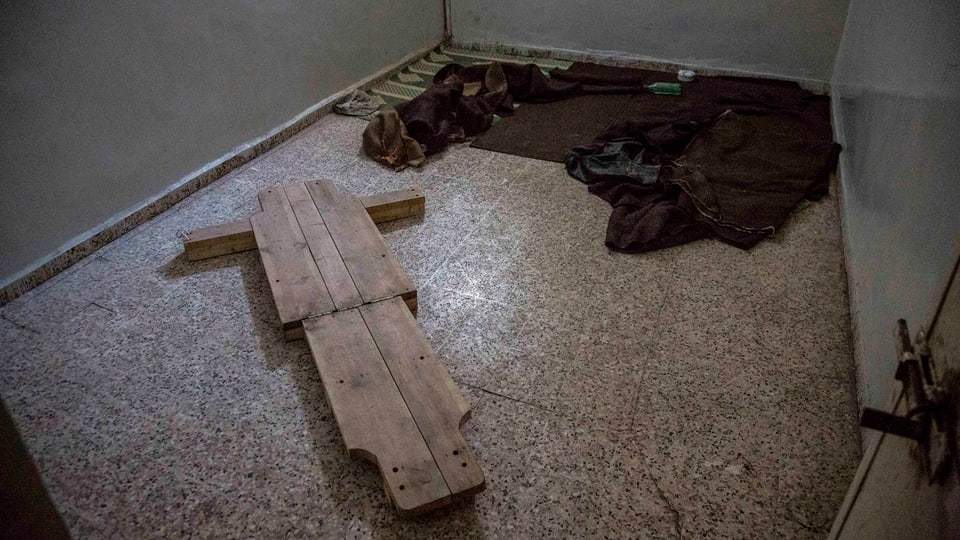 Foltergerät aus Holz im Gefängnis von Rakka.