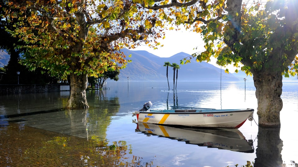 Nach enormen Niederschlägen trat Mitte November der Lago Maggiore über die Ufer.