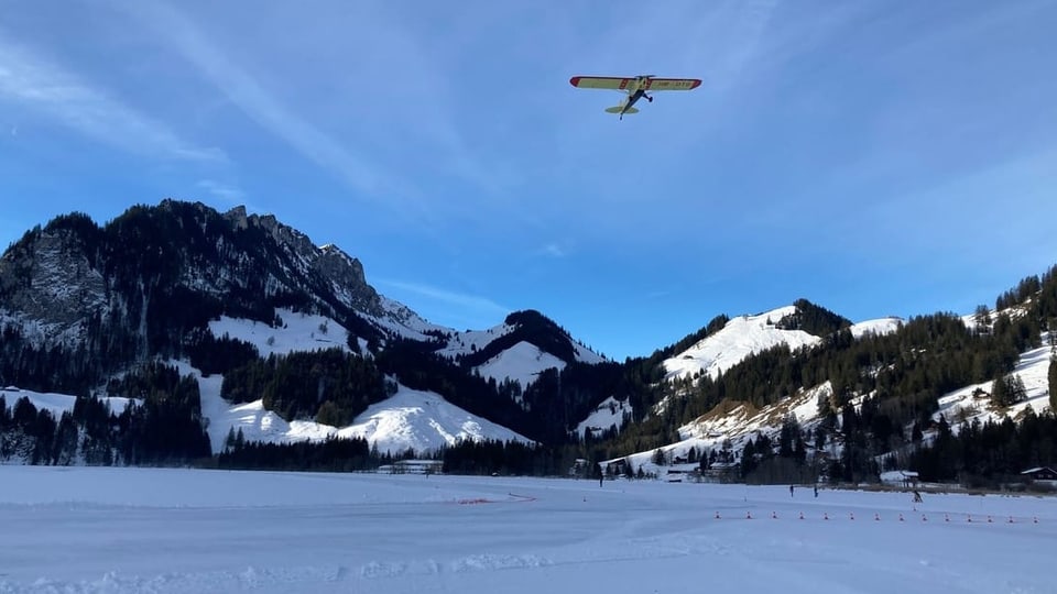 Flugzeug startet