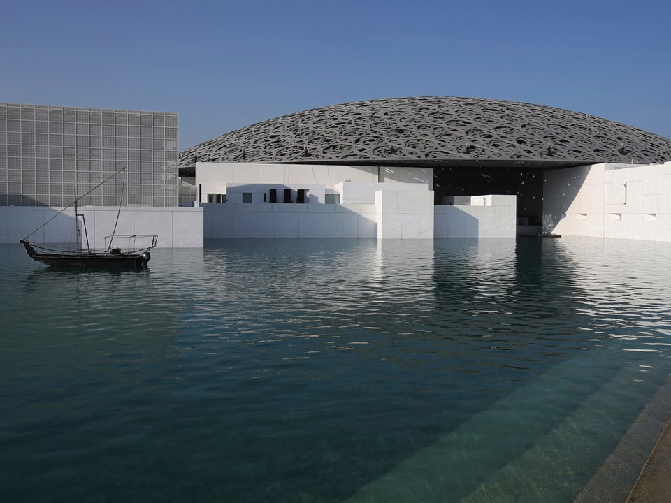 Der Louvre Abu Dhabi ist das erste Museum mit universellem Anspruch in der arabischen Welt.