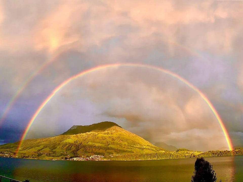 Doppelter Regenbogen.