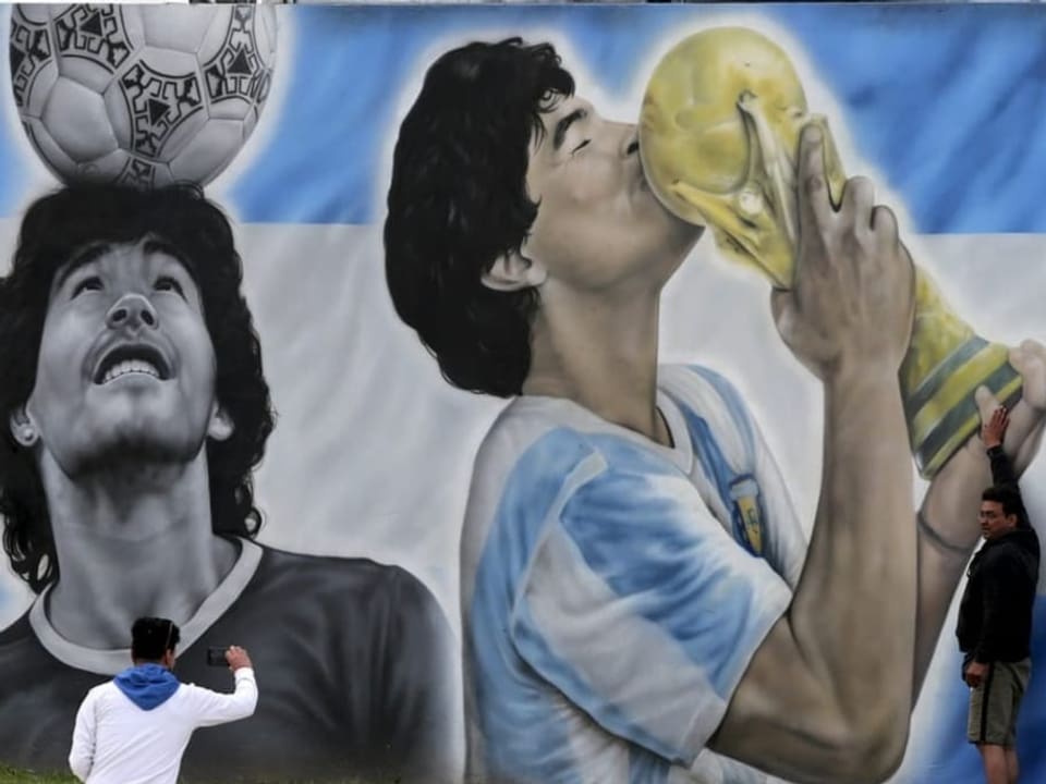 Diego Armando Maradona.