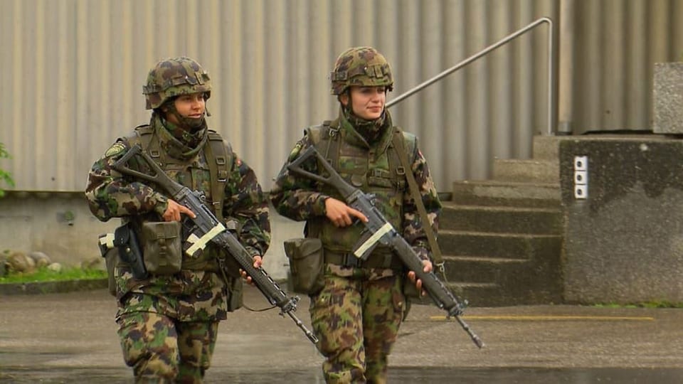 Zu wenig Frauen in der Armee