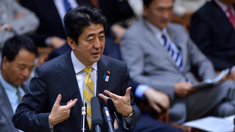 Der japanische Premierminister Shinzo Abe im Parlament.