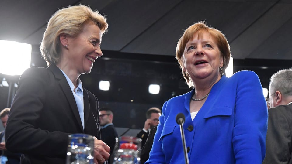 Ursula von der Leyen und Angela Merkel