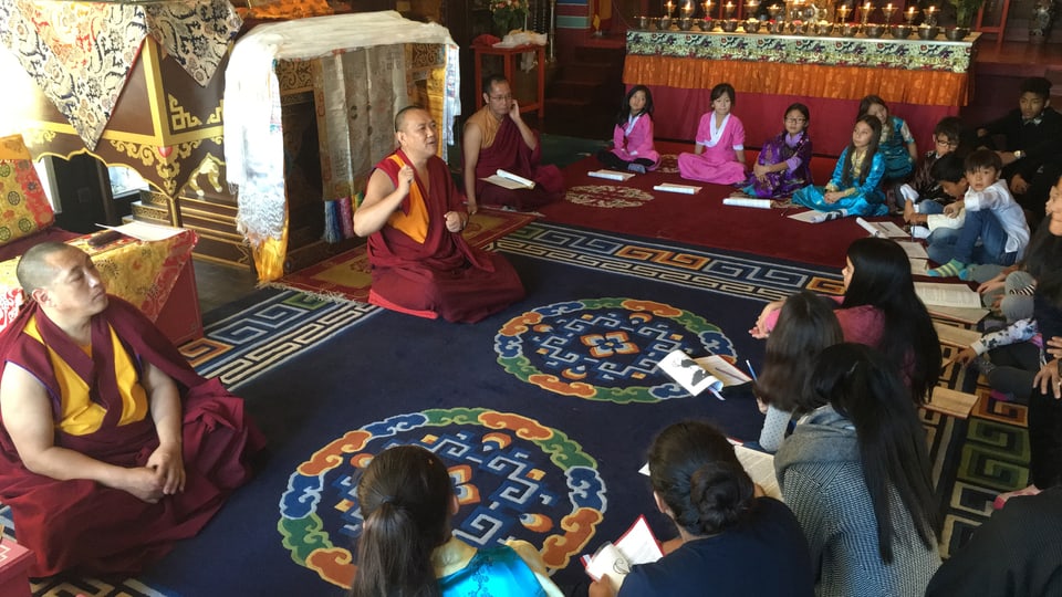 Unterricht für Tibeterkinder.