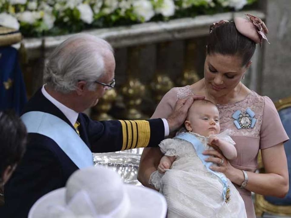 König Carl Gustaf, Prinzessin Estelle und Kronprinizessin Victoria