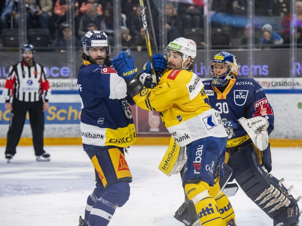 Kampf um den Einzug in den Final Eishockey-Spieler.