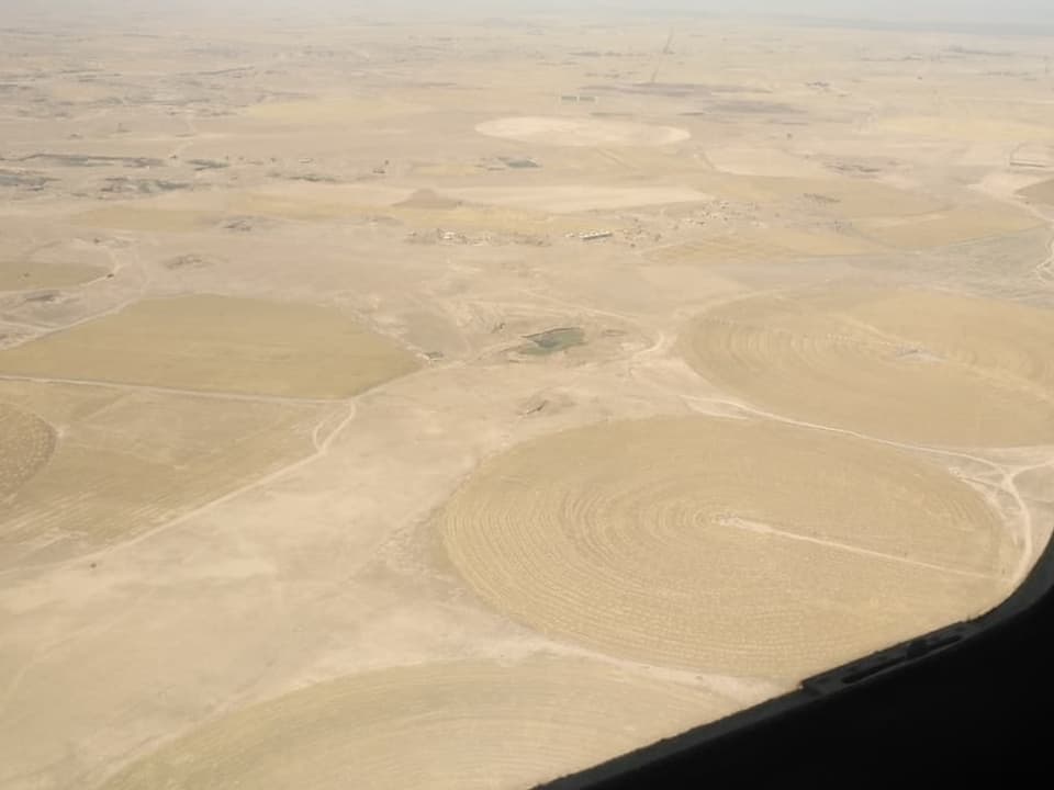 Blick aus einem Blackhawk-Helikopter der US-Armee auf Irak