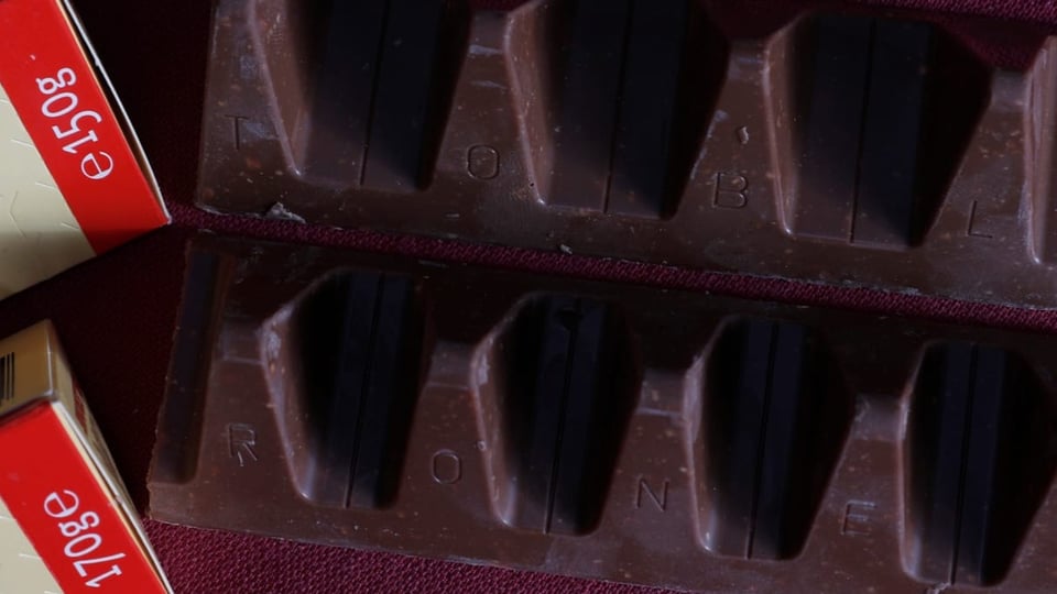 Toblerone, zwei Stangen, verschiedene Abstände zwischen Zacken