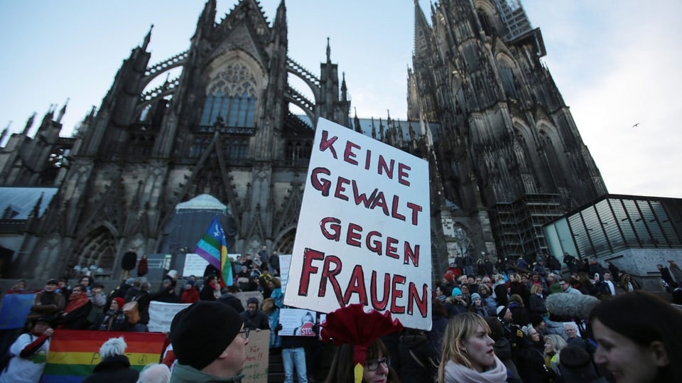 Sexuelle Übergriffe an Silvester in Köln verhindern