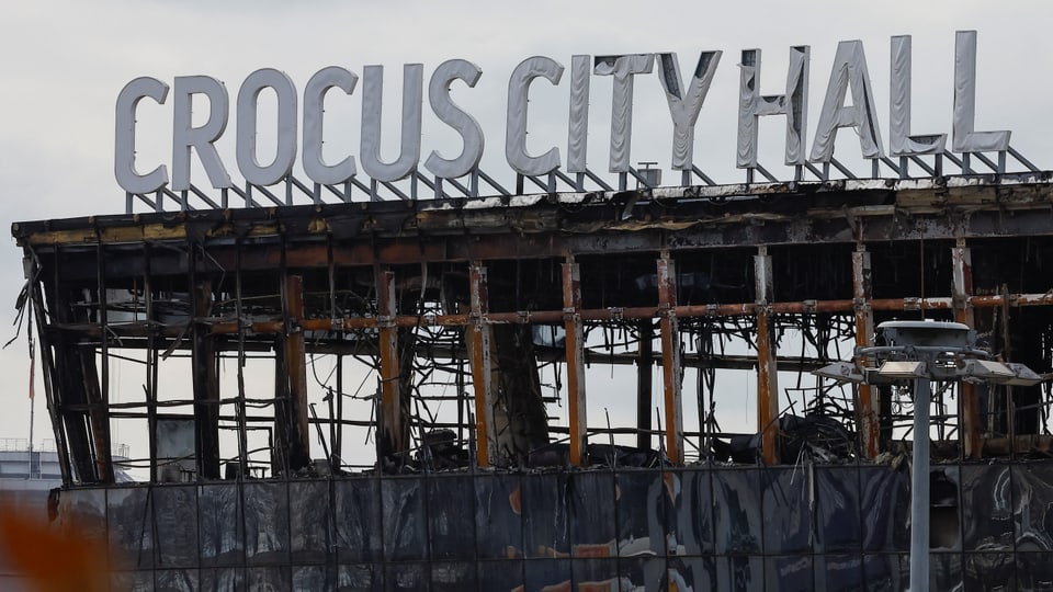 Abgebrannte Ruine der Crocus City Hall.