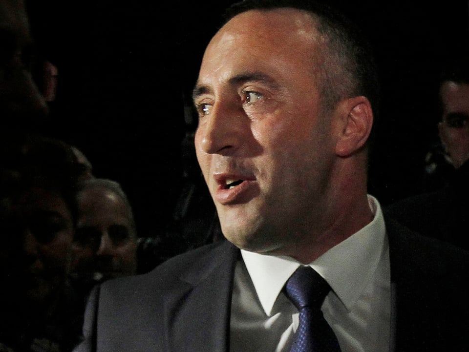 Ramush Haradinaj im Seitwärts-Profil