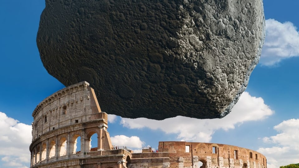 Kollage: Der Asteroid Dimorphos über dem Colosseum.