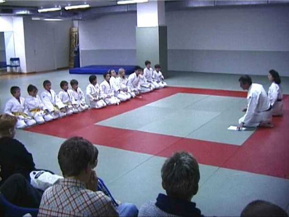 Szene aus einem Karate-Dojo.