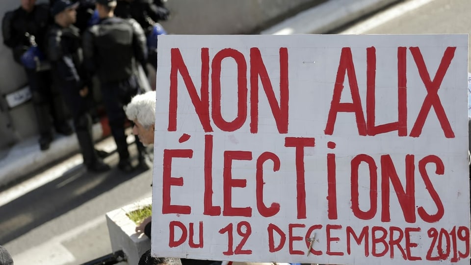Pro oder Contra Wahlen in Algerien