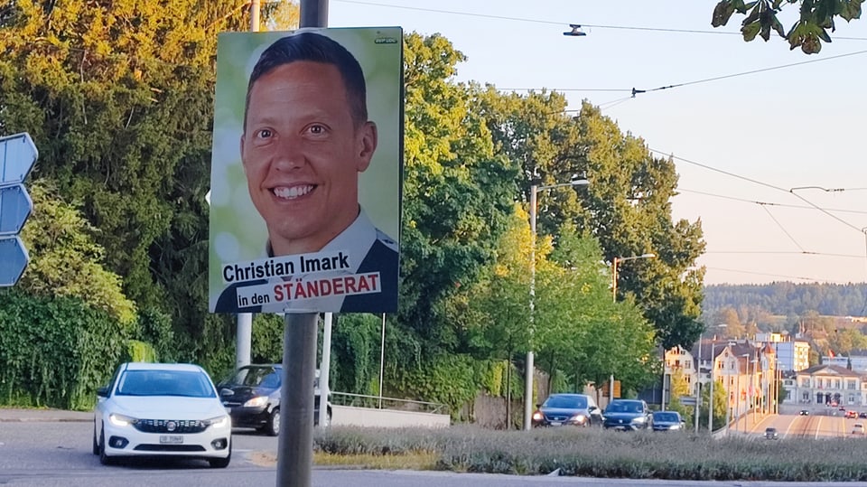 Wahlplakat an Strasse