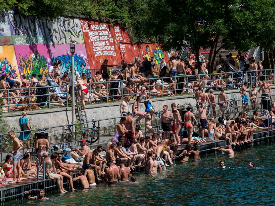 Treffen Auf Dem Platzspitz Kein Junkie Mehr Aber Lebenslang S chtig treffen-auf-dem-platzspitz-kein-junkie-mehr-aber-lebenslang-s-chtig