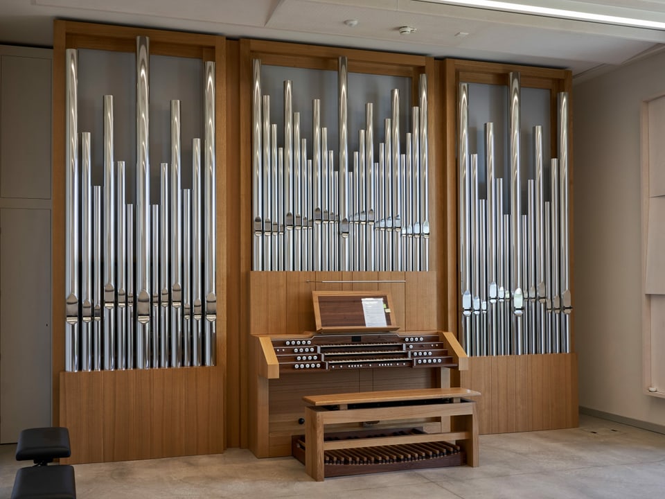 Übungsraum für Kirchenmusik mit einer Späth-Orgel.