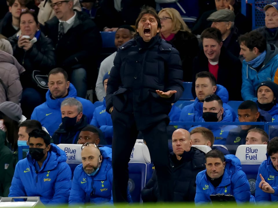 Antonio Conte erleidet an der Seitenlinie von Tottenham im 10. Spiel die 1. Niederlage. Auswärts gegen Champions-League-Sieger Chelsea verlieren die «Spurs» das Derby 0:2.