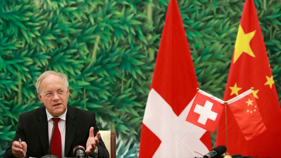 Bundesrat Johann Schneider-Ammann bei einer Pressekonferenz im Juli 2013.