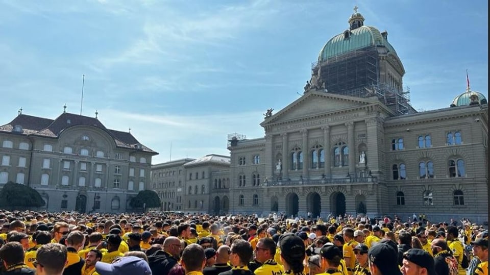 YB-Fans vor Bundeshaus.
