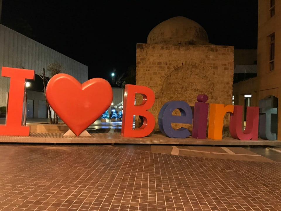Schriftzug in Beirut.