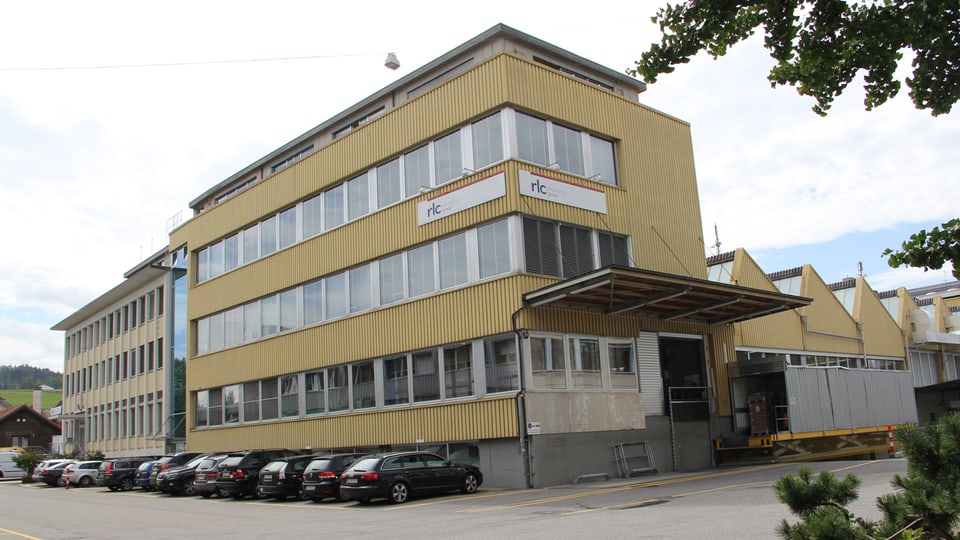 Das Zeiler-Fabrikgebäude in Köniz.