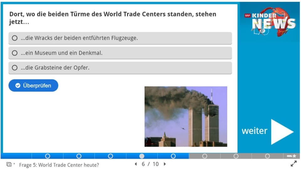 Quizfrage mit 3 Auswahlmöglichkeiten, Bild von brennenden Twin Towers in New York.