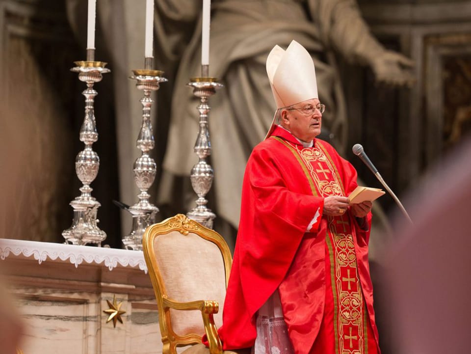 Kardinalsdekan Angelo Sodano dankte Gott «für das leuchtende Pontifikat, das er mit Papst Benedikt XVI gewährt hat».