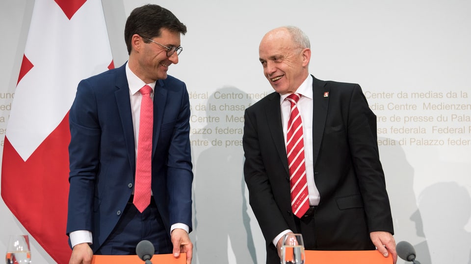 Bundesrat Ueli Maurer und der neue SIF-Staatssekretär Jörg Gasser: «Auf Anhieb gut verstanden.»