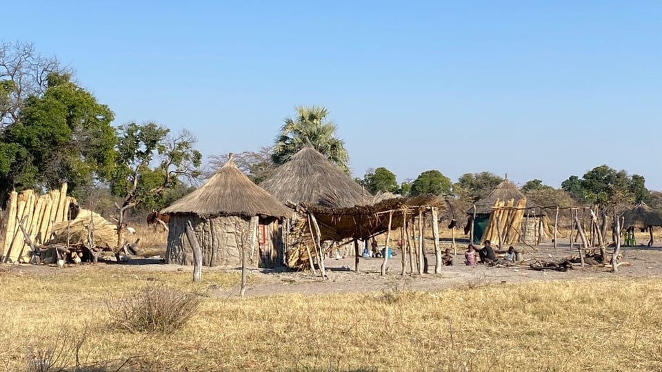 Dorf im Botswana-Delta.