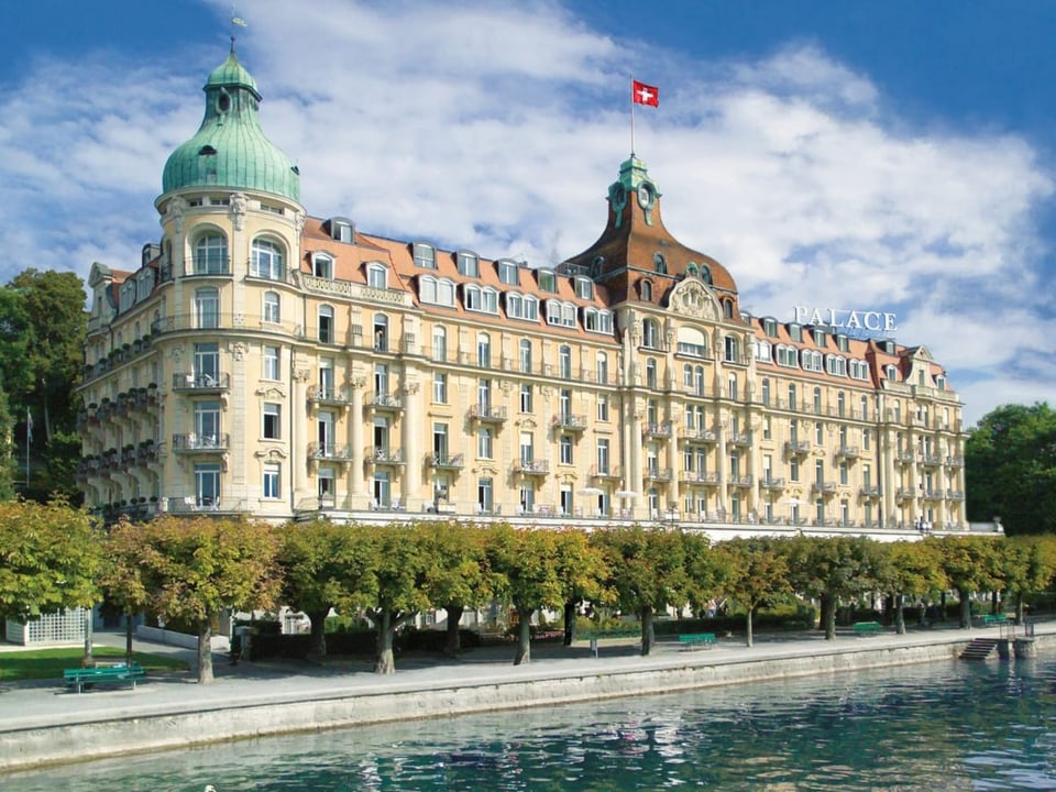 Aussenansicht des Hotels Palace in Luzern.