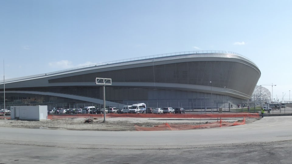 Die Adler Arena in der Aussenansicht.