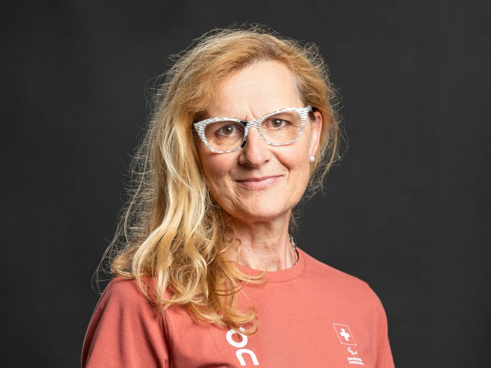 Nicole Geiger (58), Dressurreiten